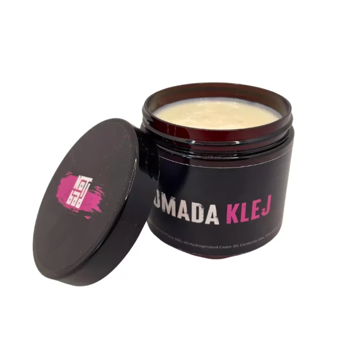 lepidlo na pomádu na vlasy není špatné