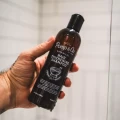 Posilující šampon na vlasy Pomp and Co